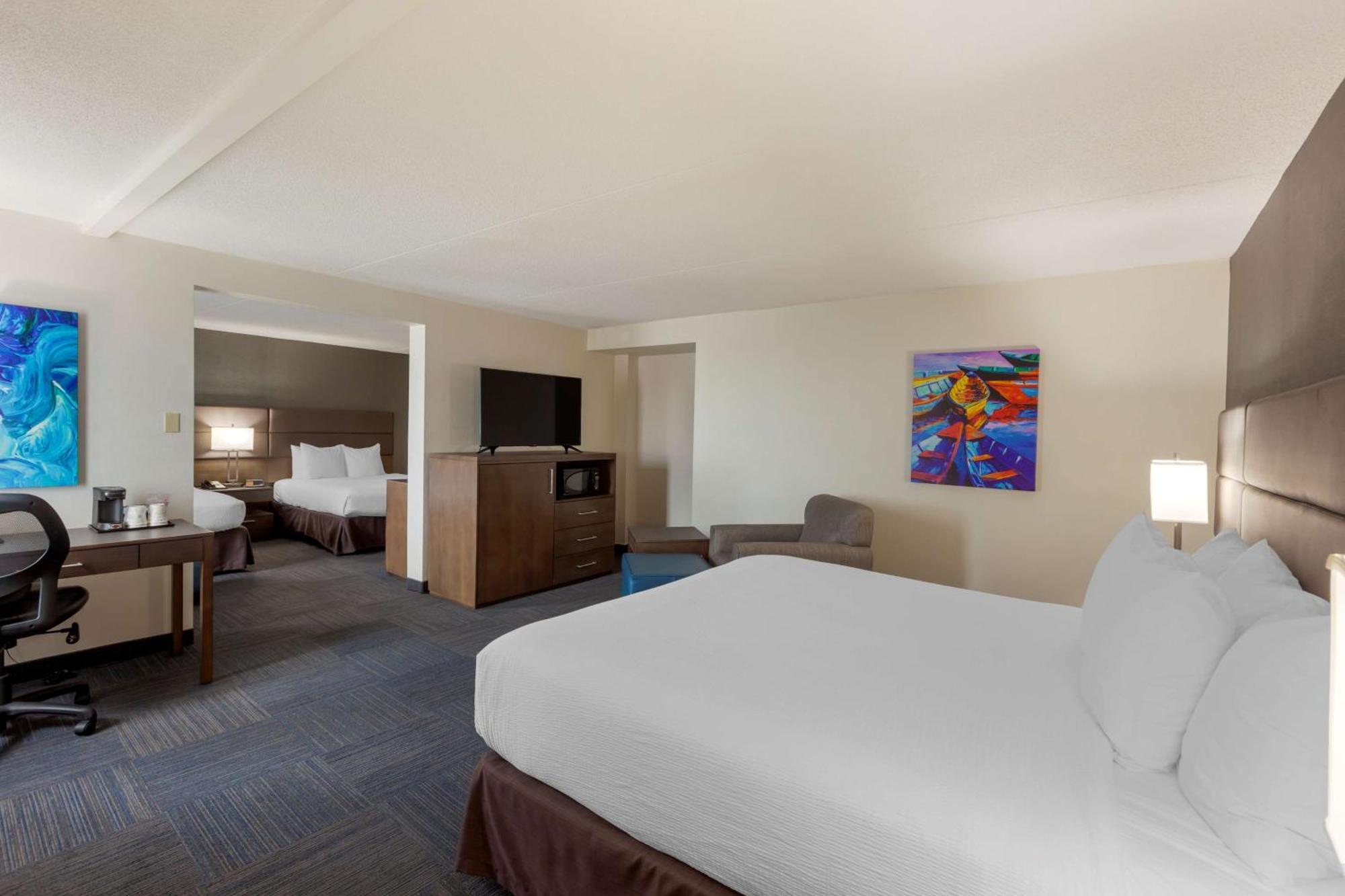 Best Western Plus Toronto Airport Hotel Mississauga Esterno foto