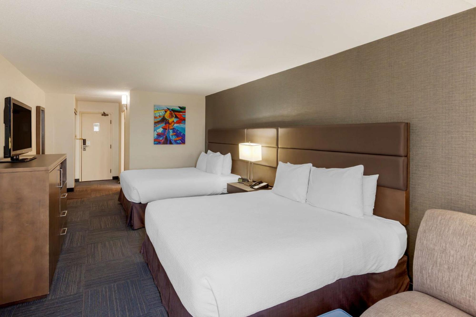 Best Western Plus Toronto Airport Hotel Mississauga Esterno foto