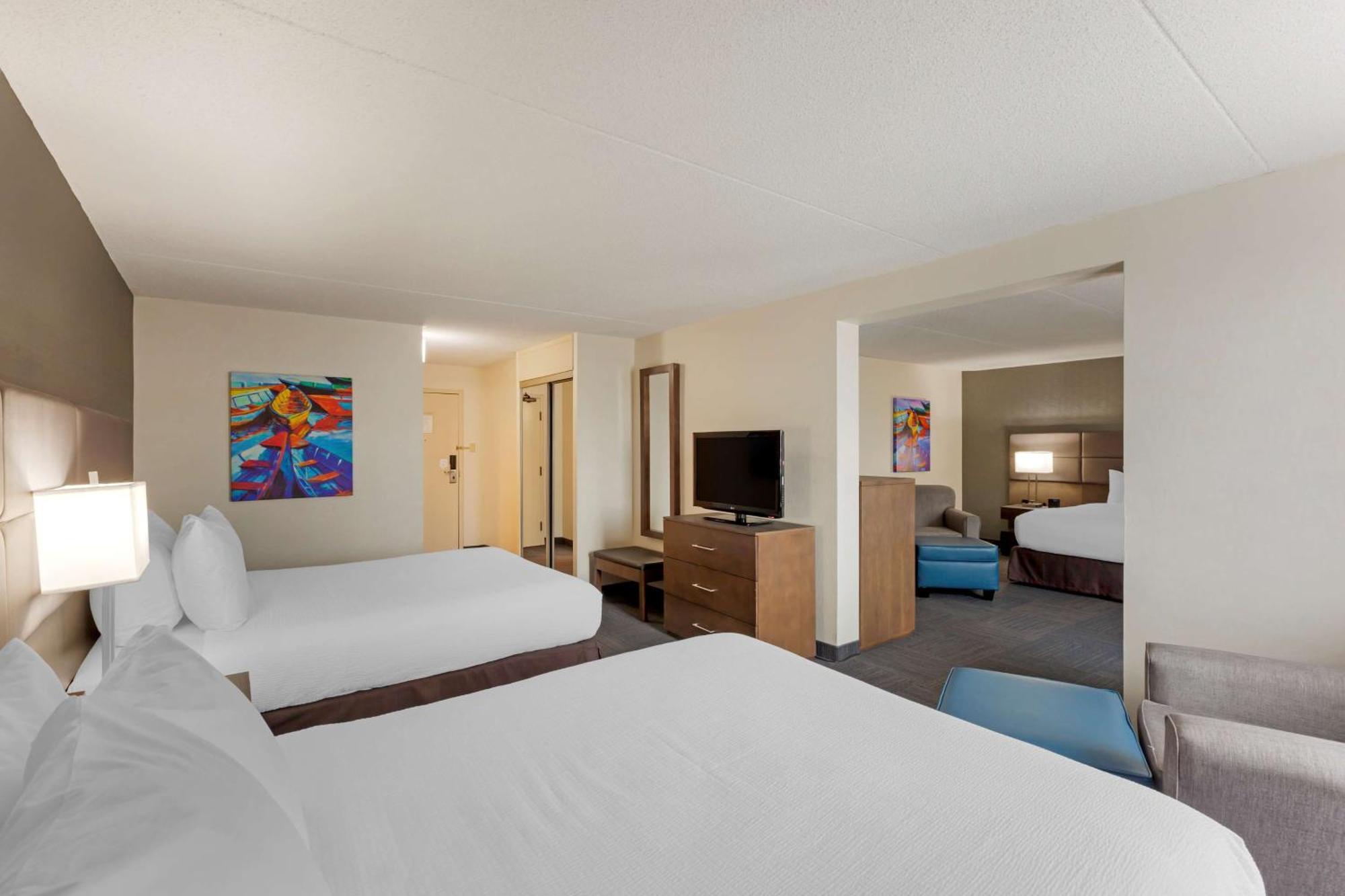 Best Western Plus Toronto Airport Hotel Mississauga Esterno foto